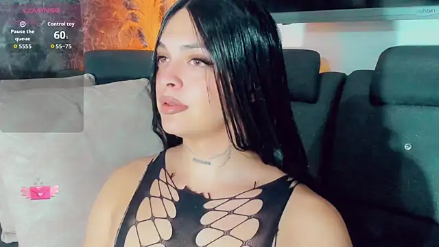 Snapshot of Emmaa_Saenz_ chatting on 05-30-26, 10:40 Emmaa Saenz online show from 05-30-26, 10:40