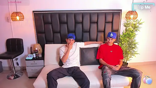 Snapshot of Crazy_nigth01 chatting on 10-25-25, 02:30 Crazy nigth01 online show from 10-25-25, 02:30