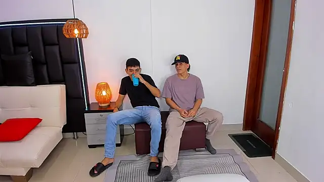 Snapshot of Crazy_nigth01 chatting on 11-23-25, 01:16 Crazy nigth01 online show from 11-23-25, 01:16