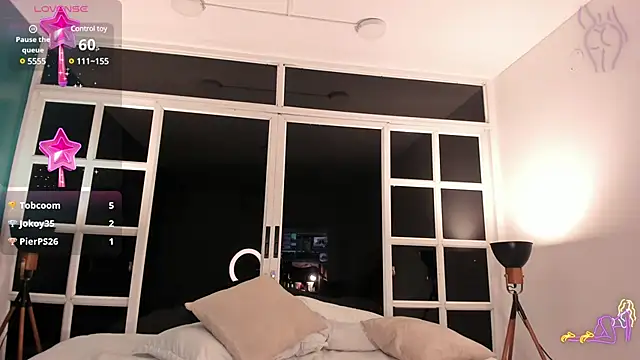 Snapshot of Arianavillada chatting on 03-19-25, 06:24 Arianavillada online show from 03-19-25, 06:24