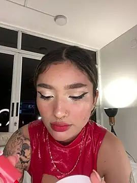 Snapshot of Arianavillada chatting on 03-21-25, 03:22 Arianavillada online show from 03-21-25, 03:22