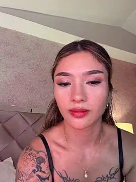 Snapshot of Arianavillada chatting on 05-25-26, 04:07 Arianavillada online show from 05-25-26, 04:07