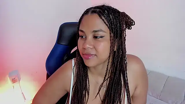 Snapshot of Vidiia chatting on 09-28-25, 10:48 Vidiia online show from 09-28-25, 10:48