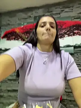 ZajiraShane online show from 12-31-24, 04:16