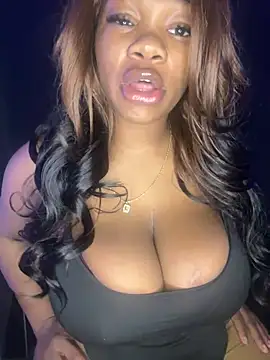 Snapshot of CharismaaBanx chatting on 03-07-25, 03:08 CharismaaBanx online show from 03-07-25, 03:08