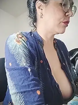 Snapshot of naughty_doll_horny chatting on 12-20-25, 10:44 naughty doll horny online show from 12-20-25, 10:44