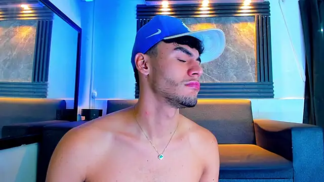 Snapshot of liam_genner_ chatting on 09-20-25, 08:43 liam genner online show from 09-20-25, 08:43