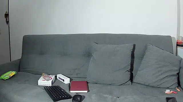 Snapshot of Katalleya_jyj chatting on 10-21-25, 05:35 Katalleya jyj online show from 10-21-25, 05:35