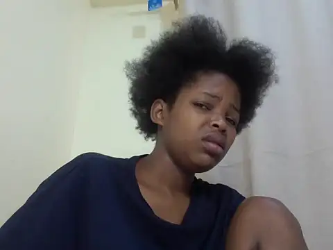 Snapshot of queen-sasha chatting on 06-08-26, 08:15 queen-sasha online show from 06-08-26, 08:15