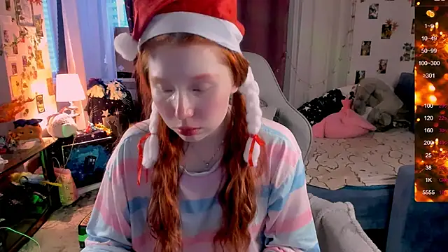 Snapshot of CallMeEffy1 chatting on 12-23-24, 10:32 CallMeEffy1 online show from 12-23-24, 10:32