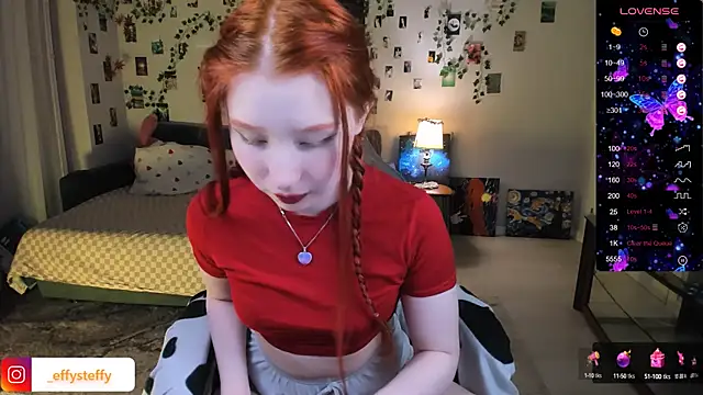 Snapshot of CallMeEffy1 chatting on 01-23-25, 06:35 CallMeEffy1 online show from 01-23-25, 06:35