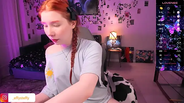 Snapshot of CallMeEffy1 chatting on 02-06-25, 03:27 CallMeEffy1 online show from 02-06-25, 03:27