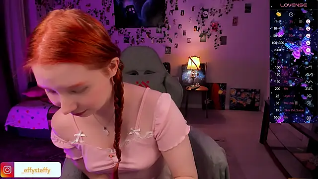 Snapshot of CallMeEffy1 chatting on 02-11-25, 02:35 CallMeEffy1 online show from 02-11-25, 02:35