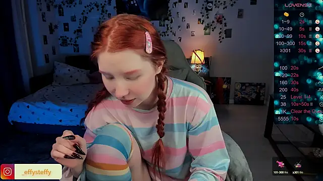 Snapshot of CallMeEffy1 chatting on 02-18-25, 05:20 CallMeEffy1 online show from 02-18-25, 05:20