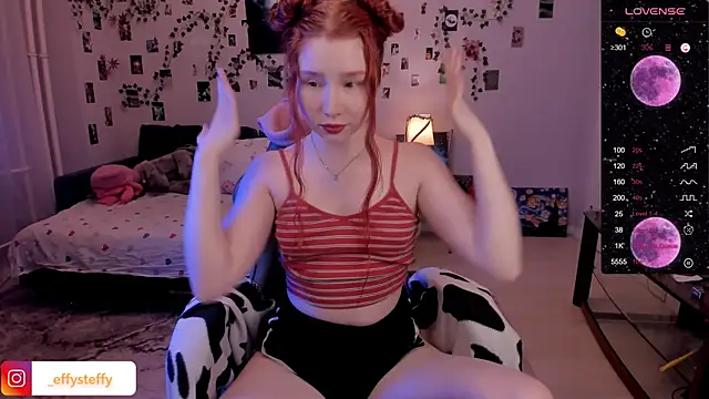 Snapshot of CallMeEffy1 chatting on 03-14-25, 06:53 CallMeEffy1 online show from 03-14-25, 06:53