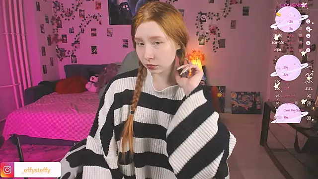 Snapshot of CallMeEffy1 chatting on 09-10-25, 09:15 CallMeEffy1 online show from 09-10-25, 09:15