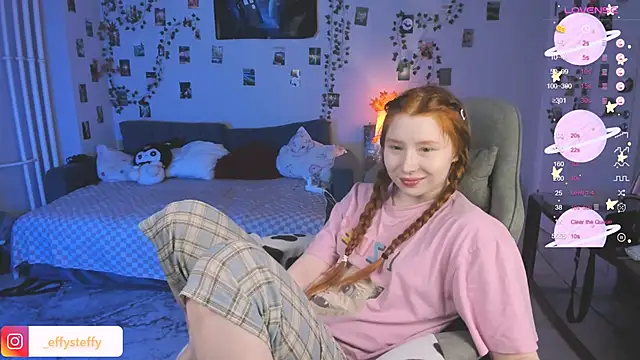 Snapshot of CallMeEffy1 chatting on 09-21-25, 08:10 CallMeEffy1 online show from 09-21-25, 08:10