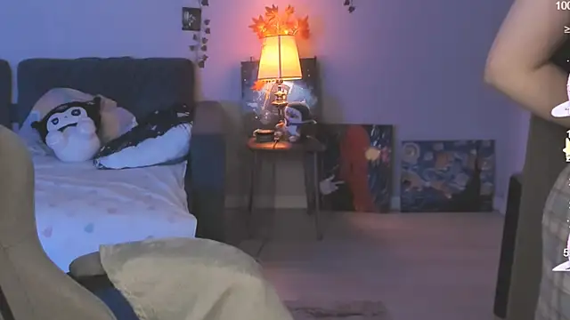 Snapshot of CallMeEffy1 chatting on 09-27-25, 01:38 CallMeEffy1 online show from 09-27-25, 01:38