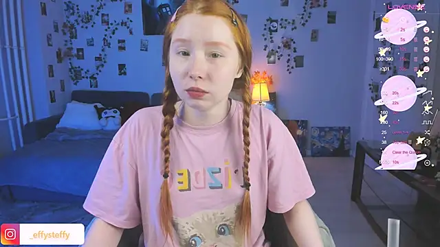 Snapshot of CallMeEffy1 chatting on 09-28-25, 04:56 CallMeEffy1 online show from 09-28-25, 04:56