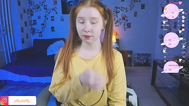 Snapshot of CallMeEffy1 chatting on 10-09-25, 03:43 CallMeEffy1 online show from 10-09-25, 03:43