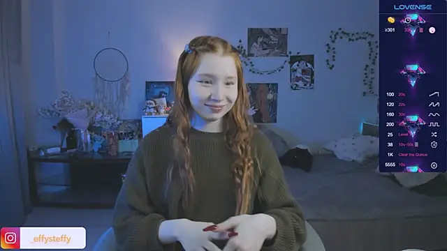 Snapshot of CallMeEffy1 chatting on 11-26-25, 07:37 CallMeEffy1 online show from 11-26-25, 07:37