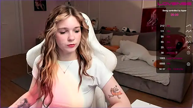 Frau Lina online show from 03-04-26, 03:07