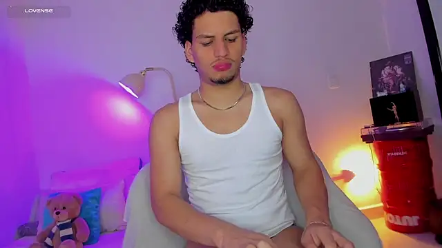 Curlblue online show from 09-29-25, 04:06