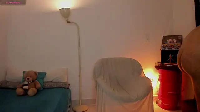 Curlblue online show from 01-13-26, 04:51