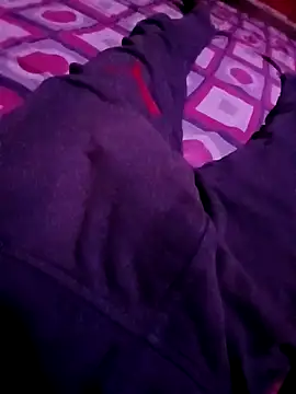 Snapshot of bbc_-91 chatting on 10-27-25, 03:21 bbc -91 online show from 10-27-25, 03:21