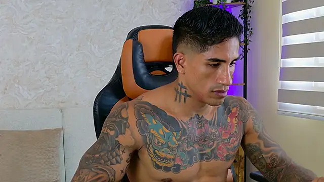 AdanReilly online show from 01-27-25, 07:56