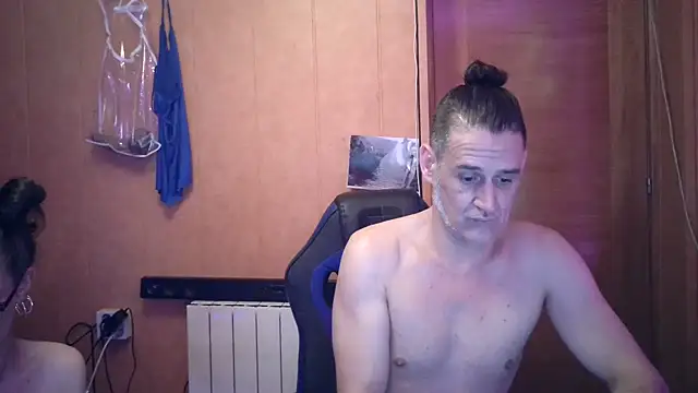 Lia Y PatrickX online show from 01-26-25, 02:24