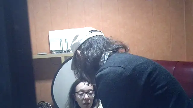 Snapshot of Lia_Y_PatrickX chatting on 11-22-25, 10:58 Lia Y PatrickX online show from 11-22-25, 10:58