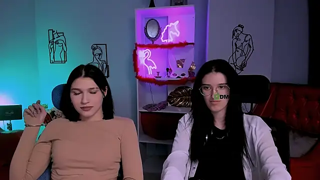 Snapshot of scarlet_mooore chatting on 03-04-25, 03:00 scarlet mooore online show from 03-04-25, 03:00