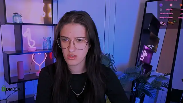 Snapshot of scarlet_mooore chatting on 09-23-25, 09:51 scarlet mooore online show from 09-23-25, 09:51