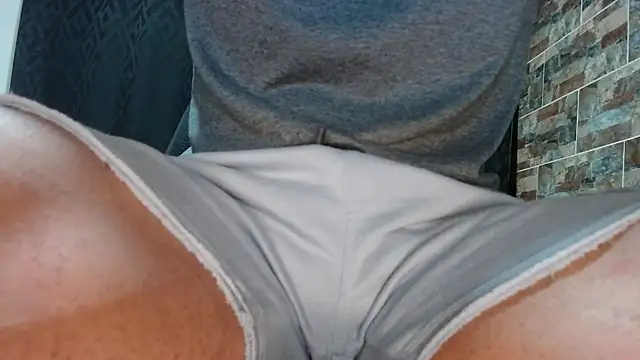 Snapshot of babyrecord1 chatting on 02-23-25, 09:59 babyrecord1 online show from 02-23-25, 09:59