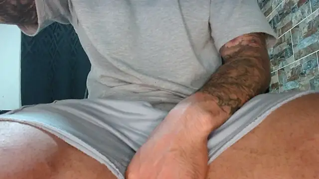 Snapshot of babyrecord1 chatting on 02-26-25, 04:14 babyrecord1 online show from 02-26-25, 04:14