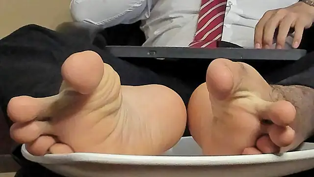 thesexlawyer1 online show from 11-08-25, 09:20