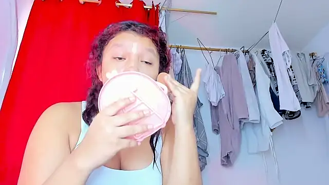 Emily Coper18 online show from 11-24-25, 01:22