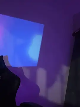 Snapshot of Jacotnk chatting on 12-27-24, 05:09 Jacotnk online show from 12-27-24, 05:09