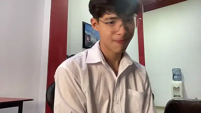 Snapshot of Jacotnk chatting on 01-16-25, 05:21 Jacotnk online show from 01-16-25, 05:21