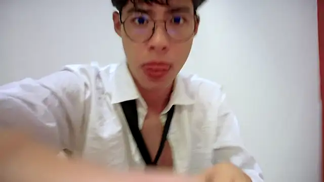 Snapshot of Jacotnk chatting on 03-16-25, 05:25 Jacotnk online show from 03-16-25, 05:25