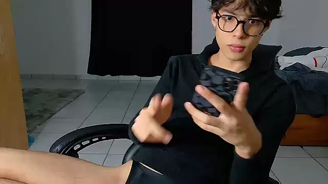 Snapshot of Jacotnk chatting on 09-09-25, 04:01 Jacotnk online show from 09-09-25, 04:01