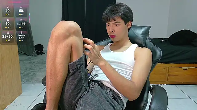 Snapshot of Jacotnk chatting on 11-14-25, 01:15 Jacotnk online show from 11-14-25, 01:15