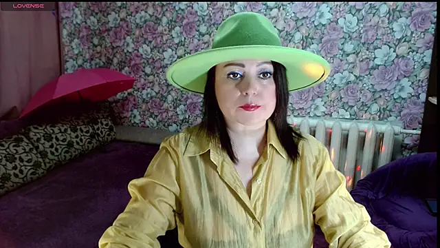 Julia-ru online show from 05-14-26, 08:04