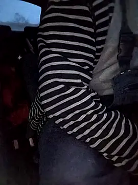 Snapshot of Sarpe84 chatting on 02-17-25, 04:53 Sarpe84 online show from 02-17-25, 04:53