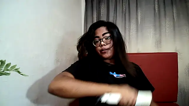 Indian Lola00 online show from 02-14-25, 09:32