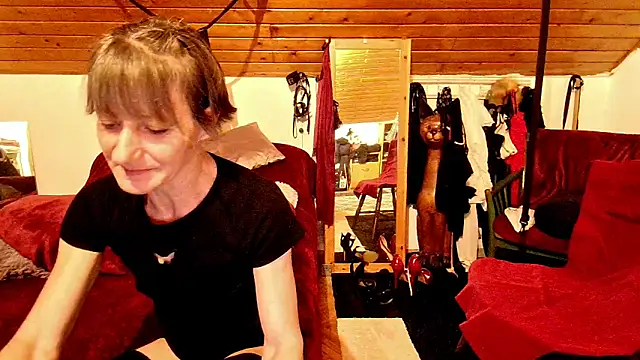 Snapshot of Hot_Colettte chatting on 03-20-26, 09:41 Hot Colettte online show from 03-20-26, 09:41