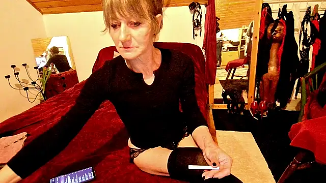Snapshot of Hot_Colettte chatting on 04-07-26, 10:20 Hot Colettte online show from 04-07-26, 10:20