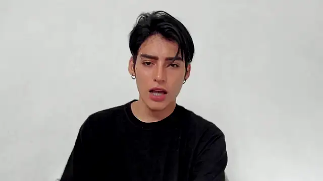 Snapshot of sebas_rose chatting on 12-04-24, 05:22 sebas rose online show from 12-04-24, 05:22