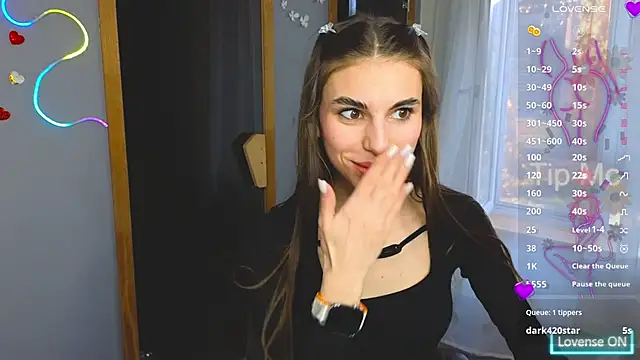 EmmyGreans online show from 03-07-25, 12:34